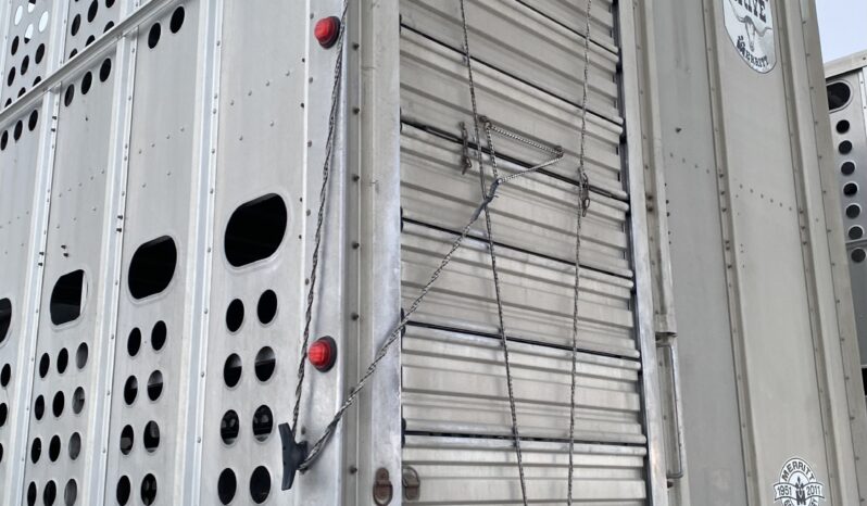 2015 Merritt Tri Cattle Liner full